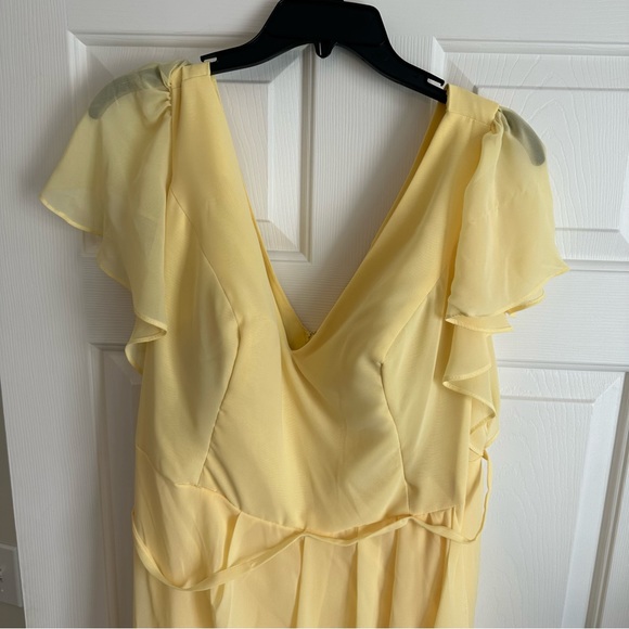 David’s Bridal Flutter Sleeve Bridesmaids Dress - Picture 4 of 6